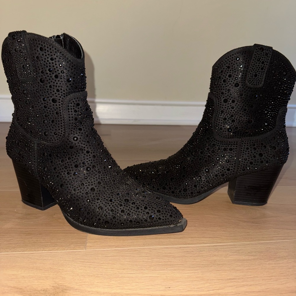 “The it girl” rhinestone embellished Boots
